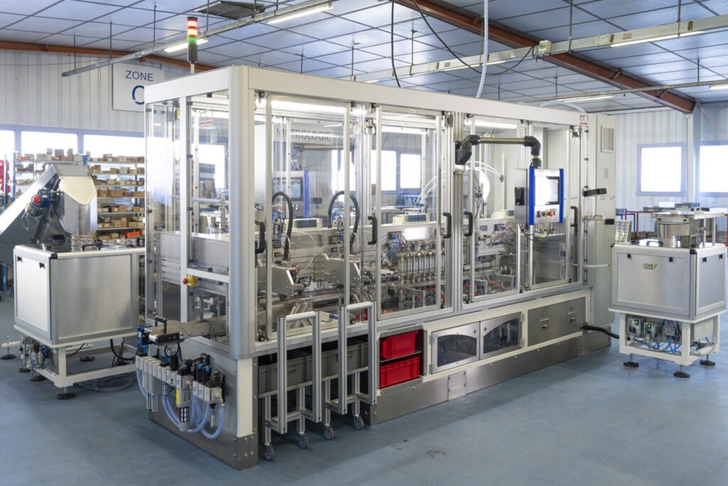 machine d'assemblage de pompes doseuses